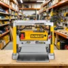 Cepillo de banco dewalt DW733